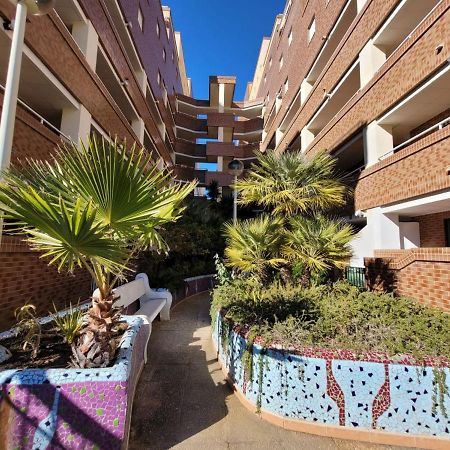 Schoene Ferienwohnung Ca. 350M Vom Strand Entfernt Oropesa del Mar Esterno foto