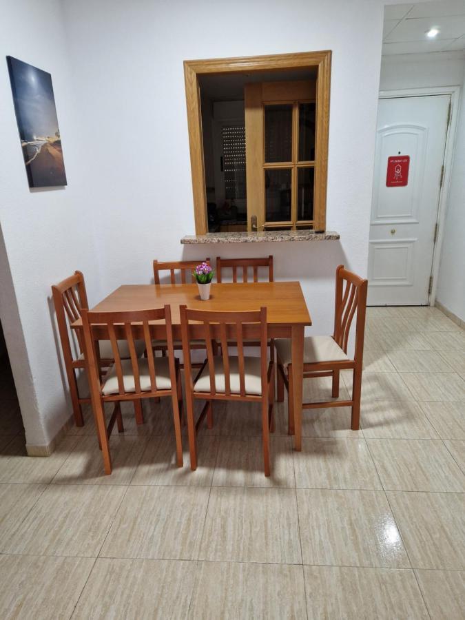 Schoene Ferienwohnung Ca. 350M Vom Strand Entfernt Oropesa del Mar Esterno foto