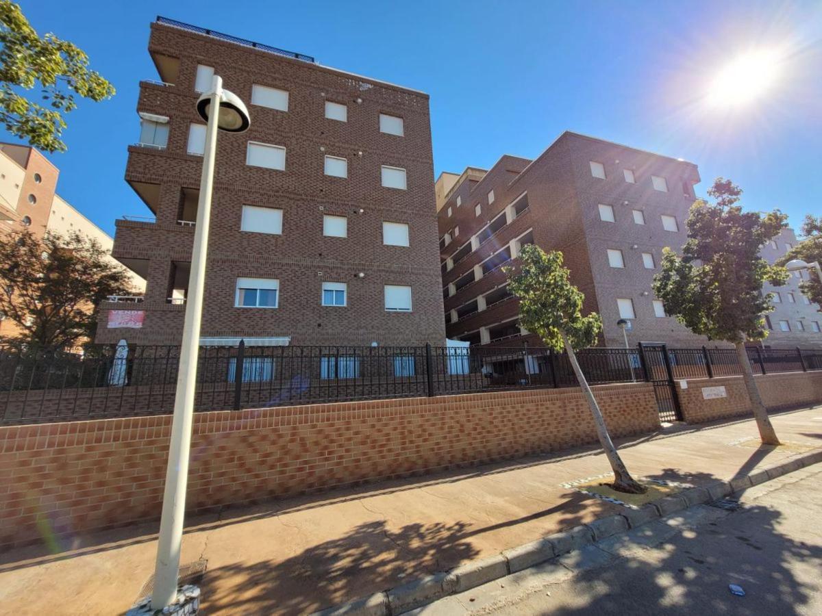 Schoene Ferienwohnung Ca. 350M Vom Strand Entfernt Oropesa del Mar Esterno foto